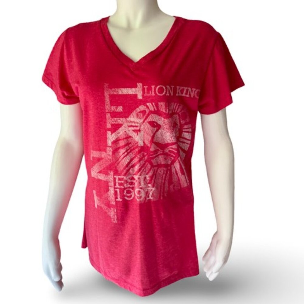 Disney Presents The Lion King Broadway Musical  V-neck Tee – Size XL (Fitted)